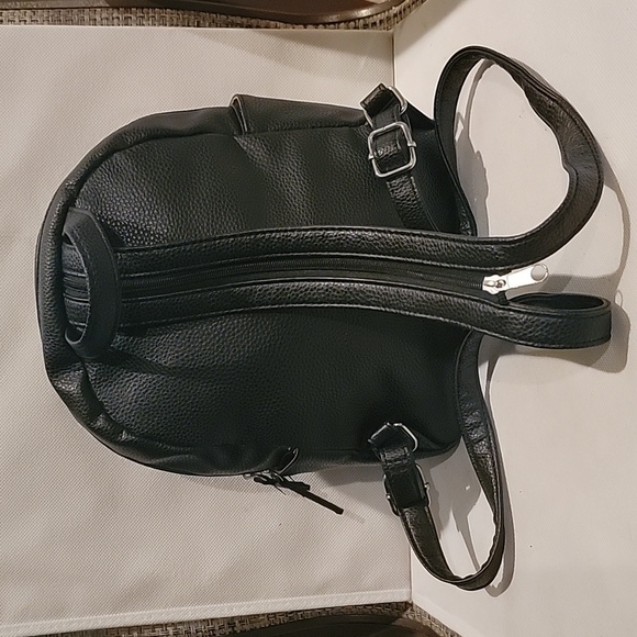 STONE MOUNTAIN BLACK‎ LEATHER BACKPACK - Picture 3 of 6